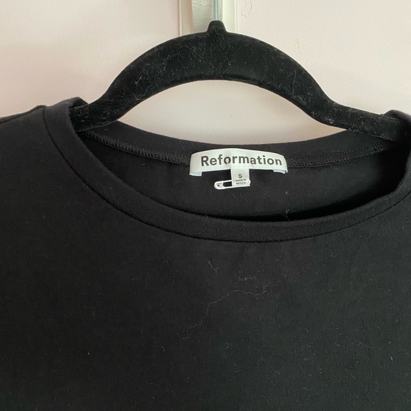 Reformation Nadia Knit Dress
$128
Black - Picture 2 of 4